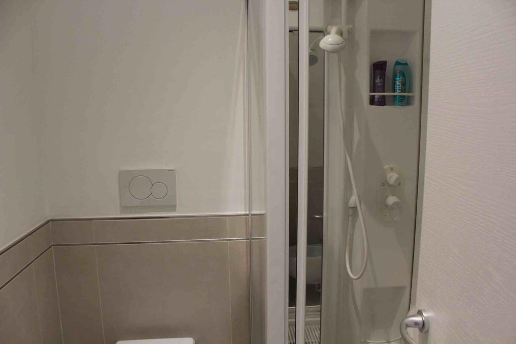 Rohome Apartment