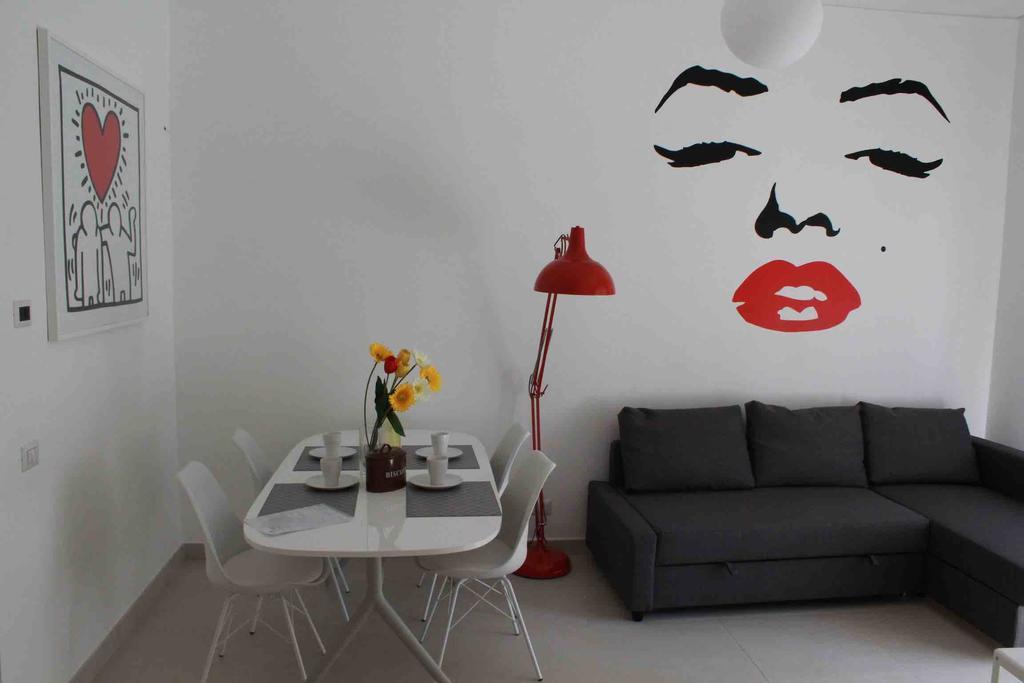 Apartment Rohome Rom